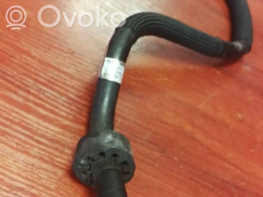Fuel line pipe   7800669