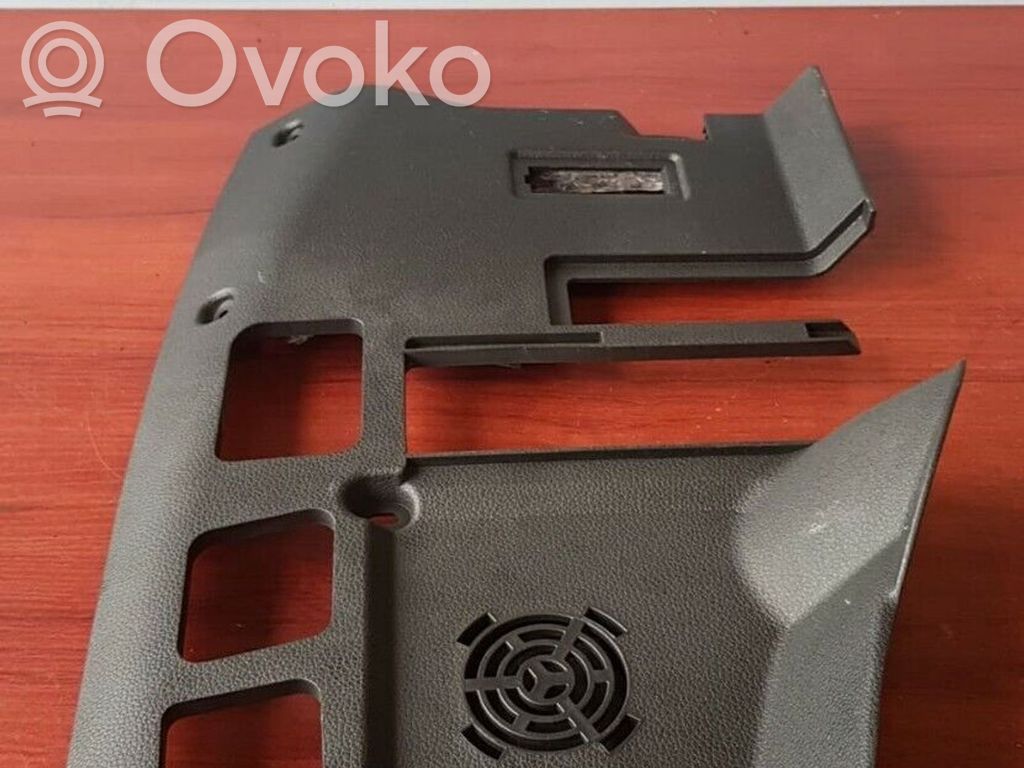 BMW 1 E82 E88 Panelės apdailos skydas (apatinis) 