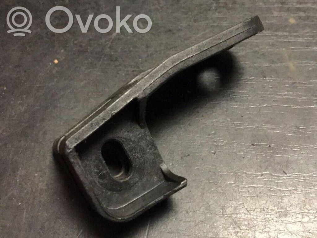 BMW 1 E82 E88 Headlight/headlamp mounting bracket 