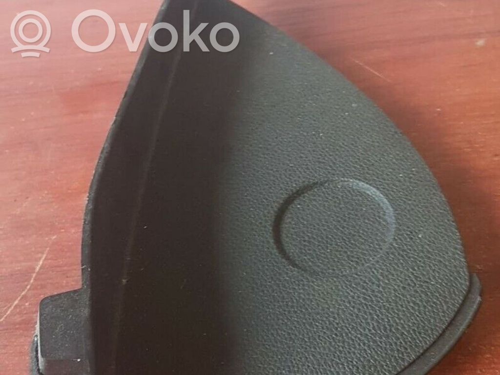 Panelės apdailos skydas (šoninis)   9124922