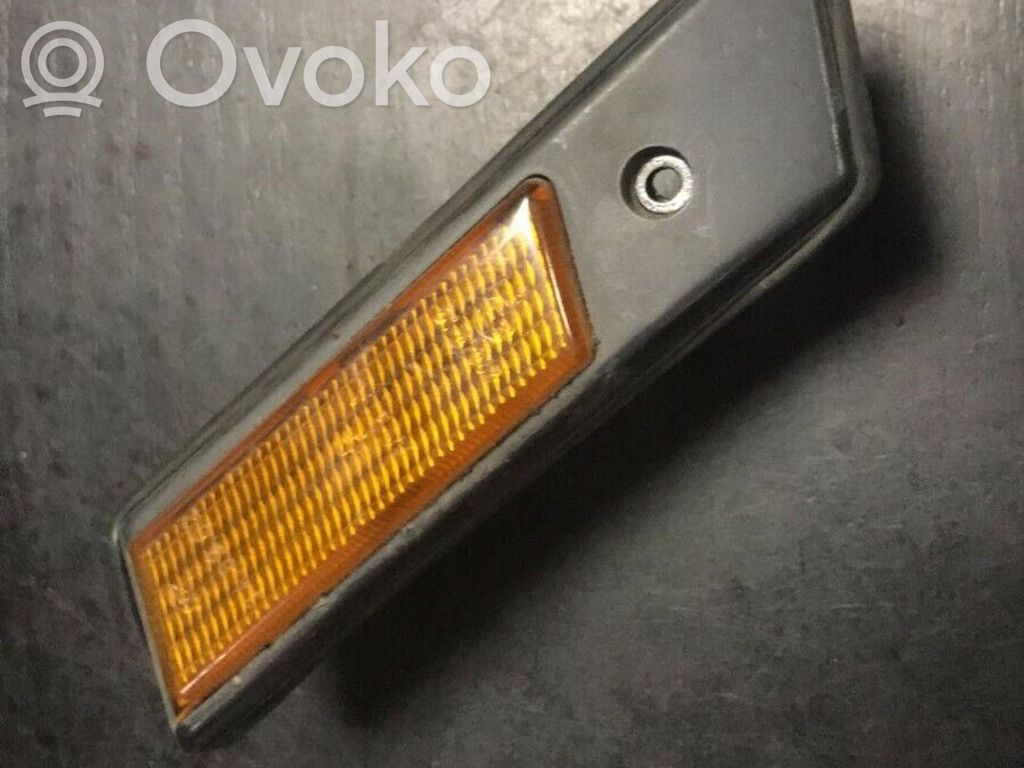 BMW 3 E36 Front fender indicator light 