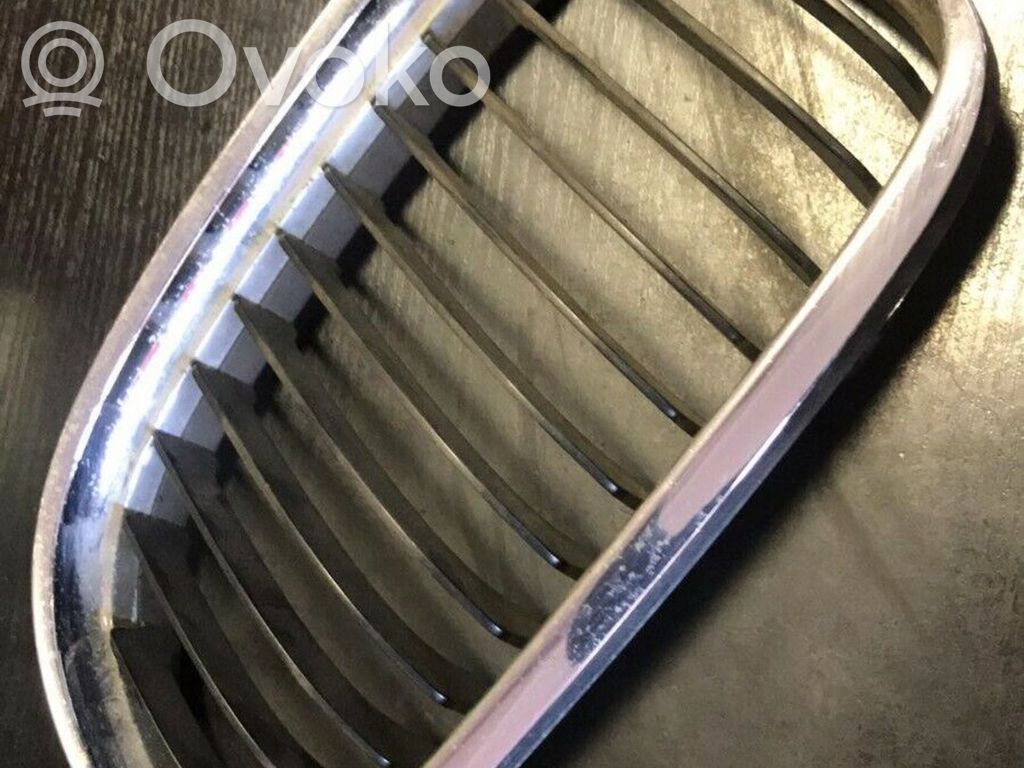 BMW 3 E90 E91 Front bumper upper radiator grill 