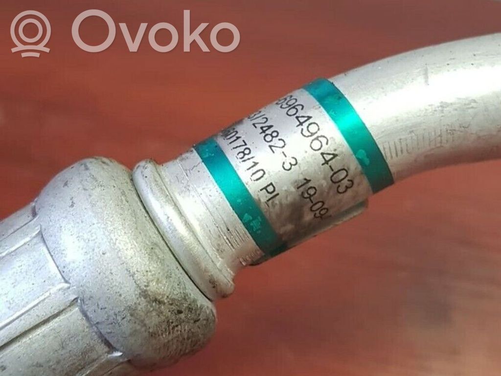 BMW 1 E81 E87 Ilmastointilaitteen putki (A/C) 