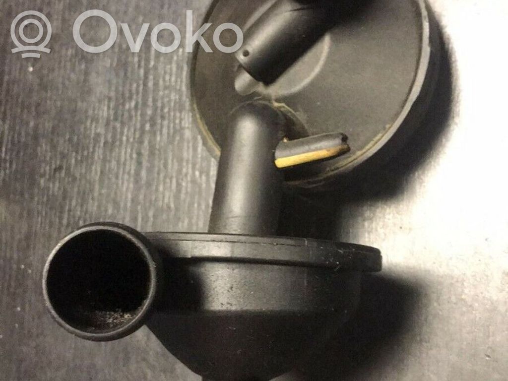 BMW 3 E46 Eļļas nogulsnētava (separators) 