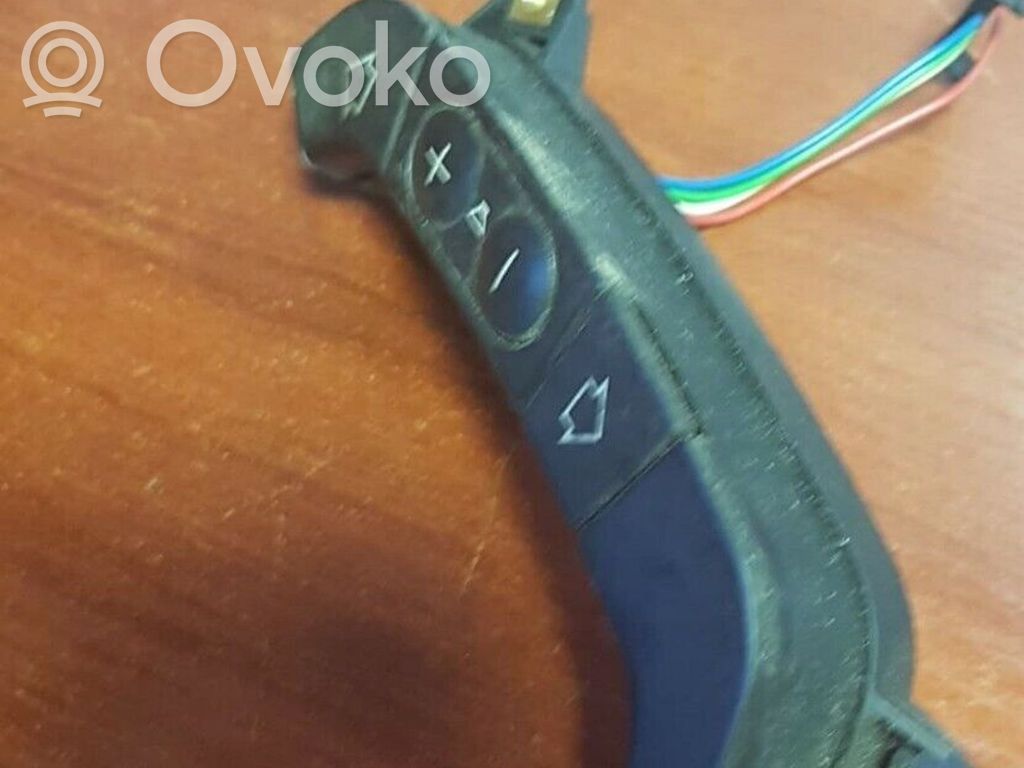 BMW 5 E39 Steering wheel buttons/switches 