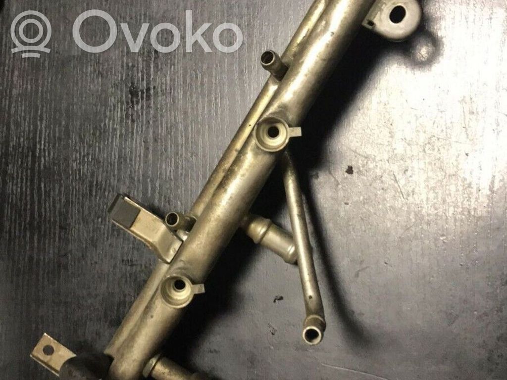 BMW 3 E46 Fuel main line pipe 
