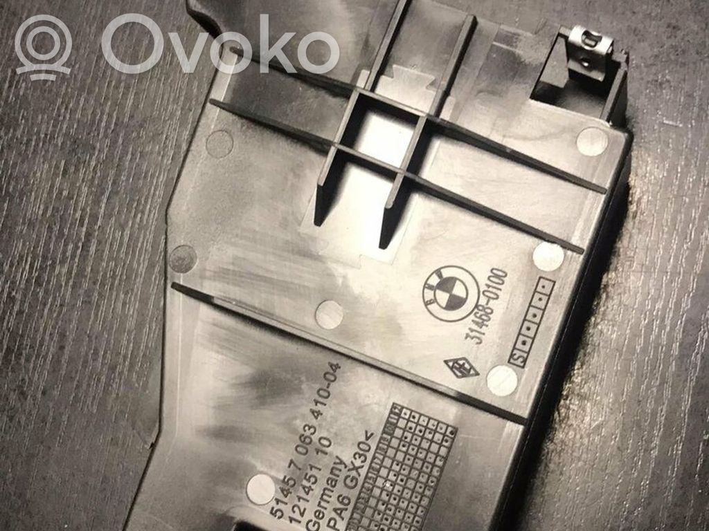BMW 5 E60 E61 Cup holder 