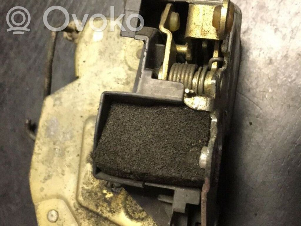 BMW 5 E34 Front door lock 