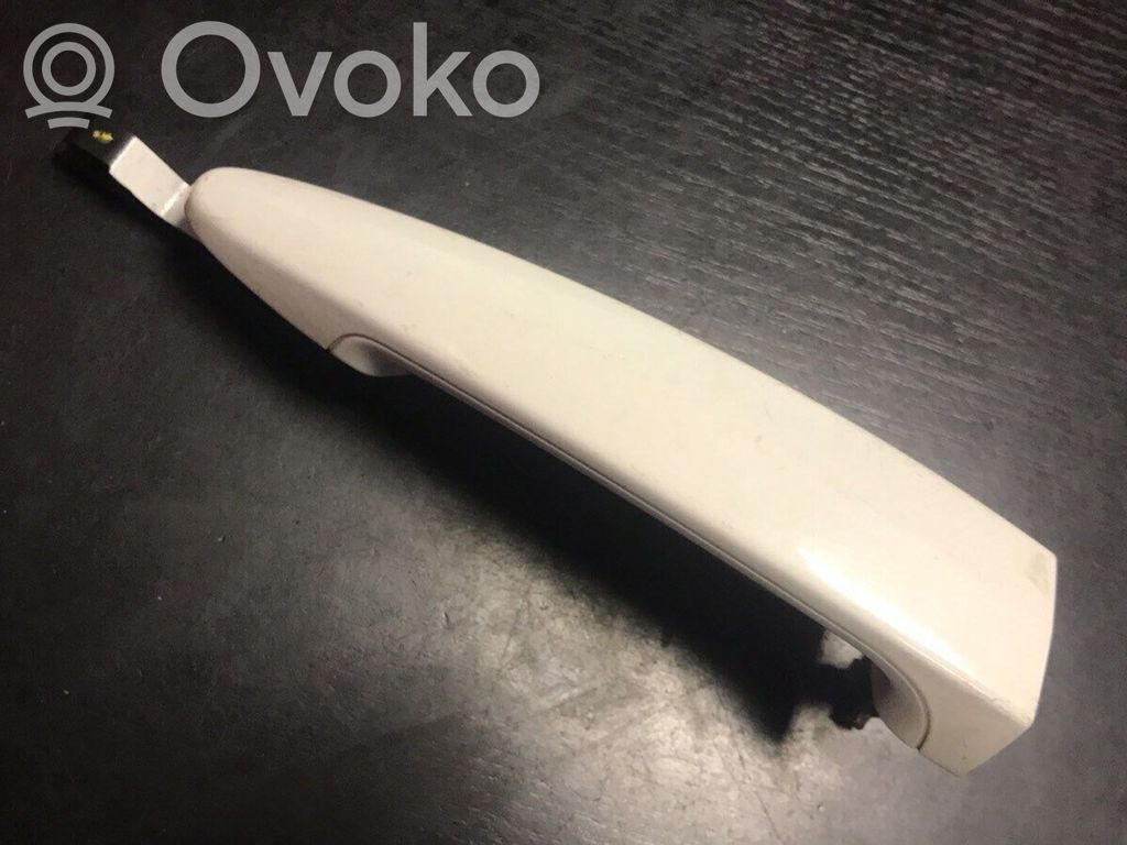 BMW 1 E81 E87 Front door exterior handle 