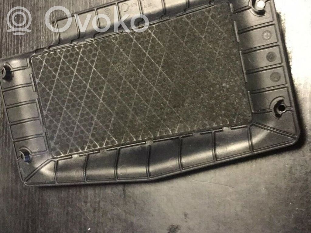 BMW X3 E83 Subwoofer grill/trim 
