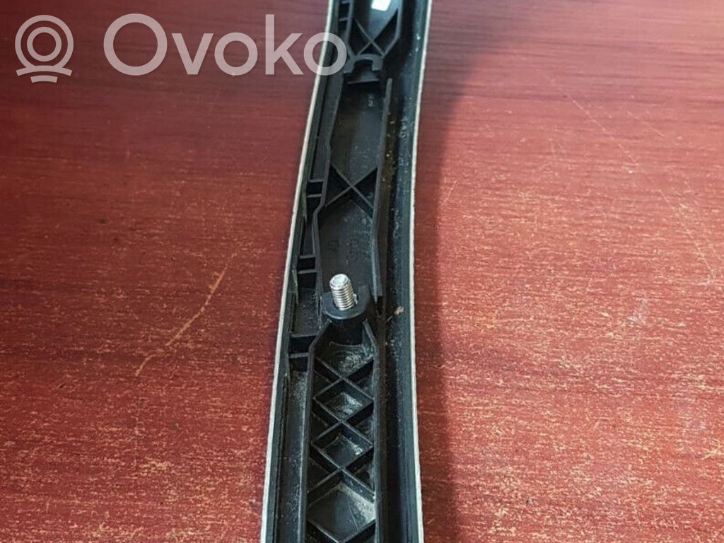 BMW 3 E90 E91 Другая деталь отделки задний дверей 