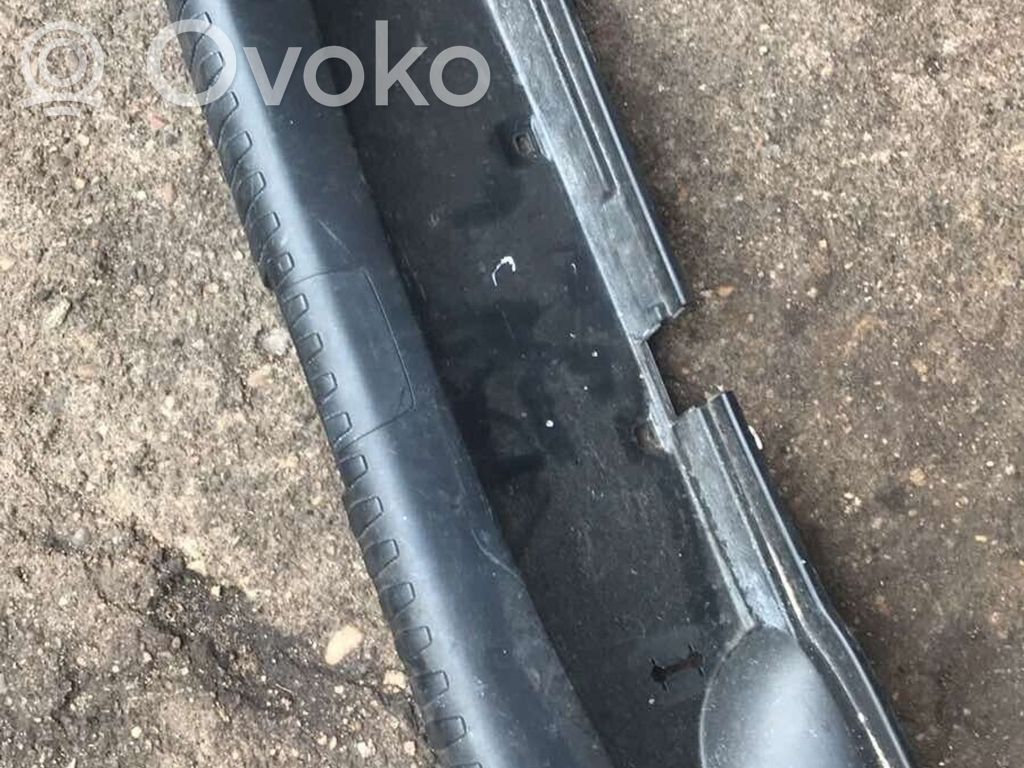 BMW 1 E81 E87 Bagažinės slenksčio apdaila 