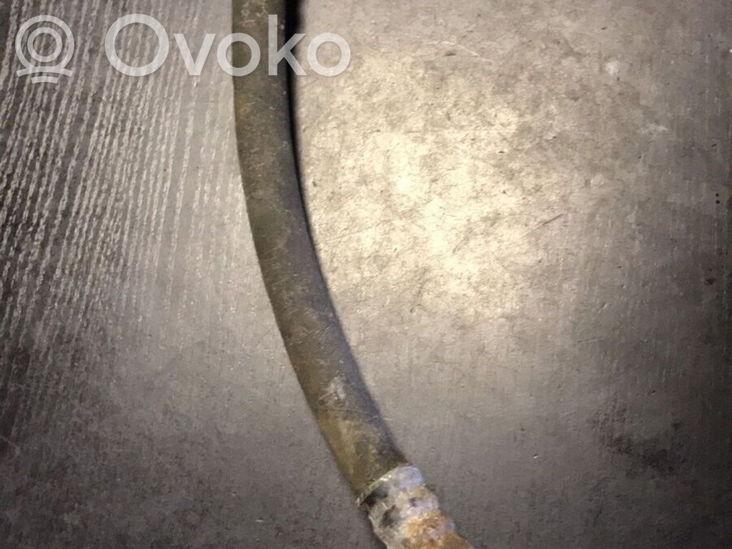 BMW 3 E46 Ilmastointilaitteen putki (A/C) 
