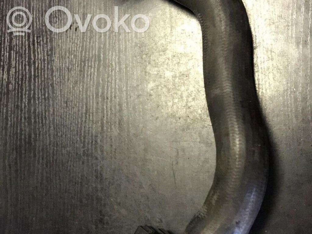 Engine coolant pipe/hose   1436363