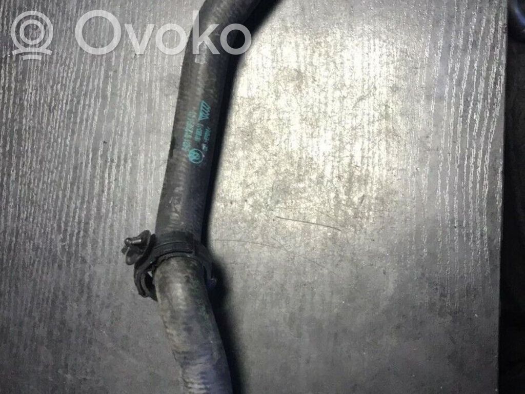 BMW 1 E81 E87 Engine coolant pipe/hose 