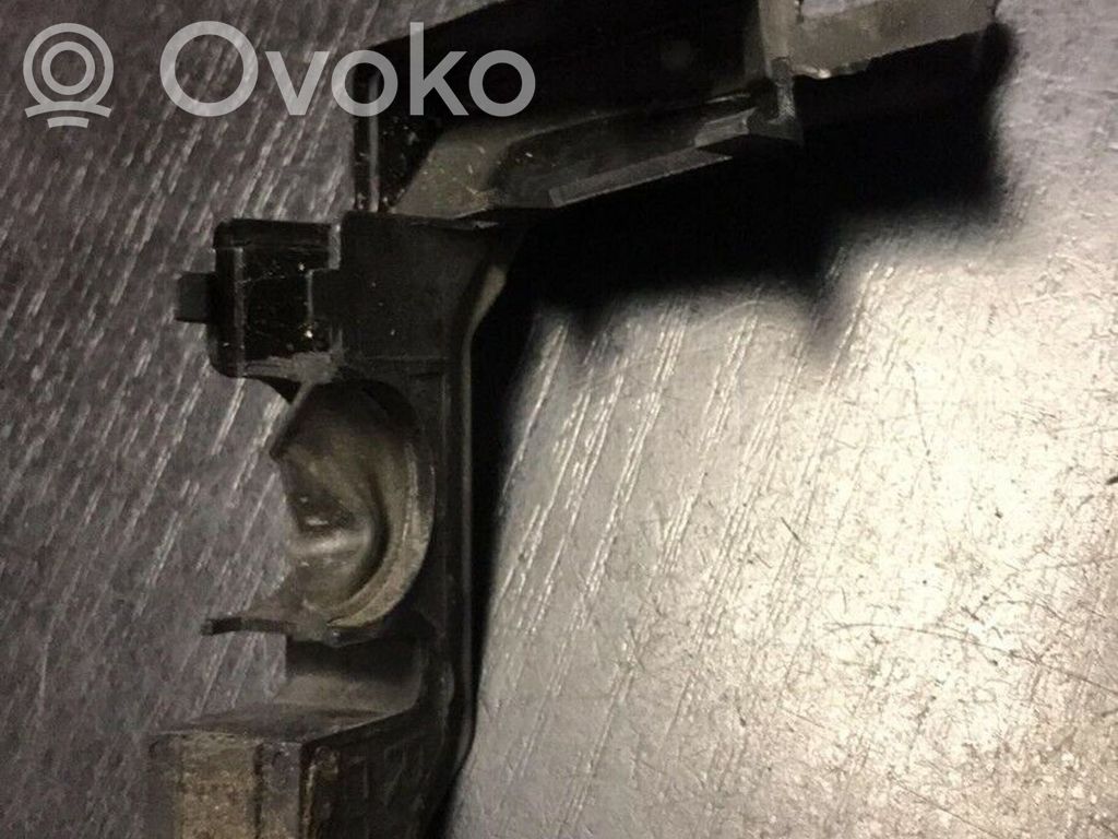 BMW 3 E90 E91 Engine compartment rubber 