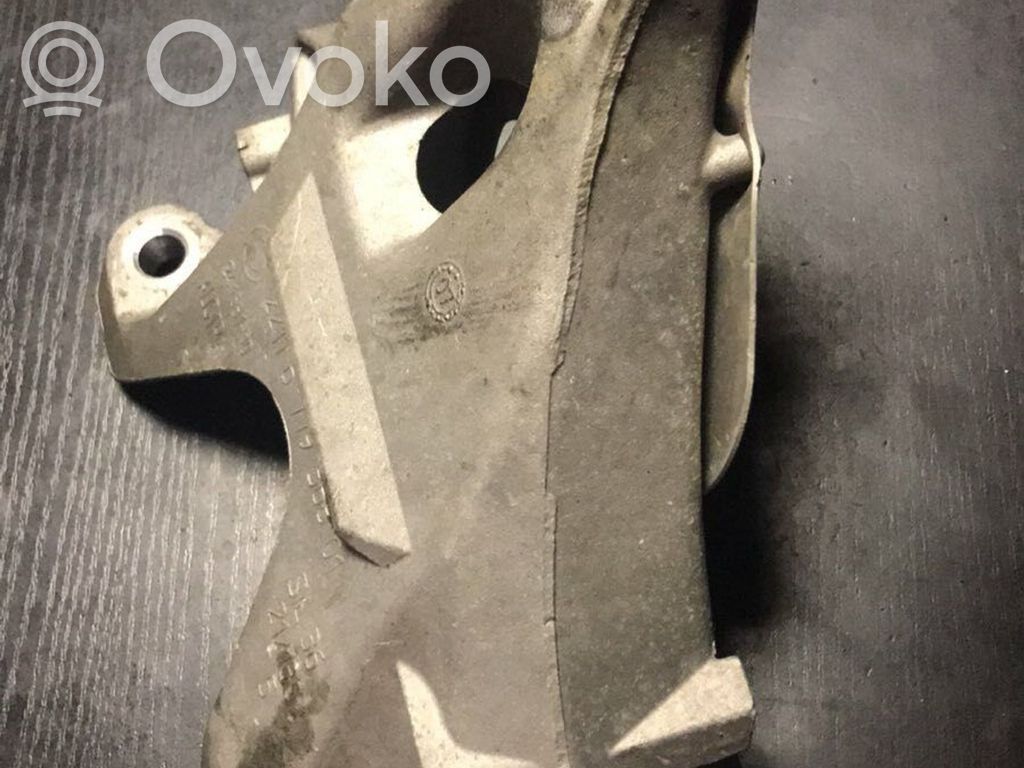 BMW 3 E90 E91 Engine mounting bracket 