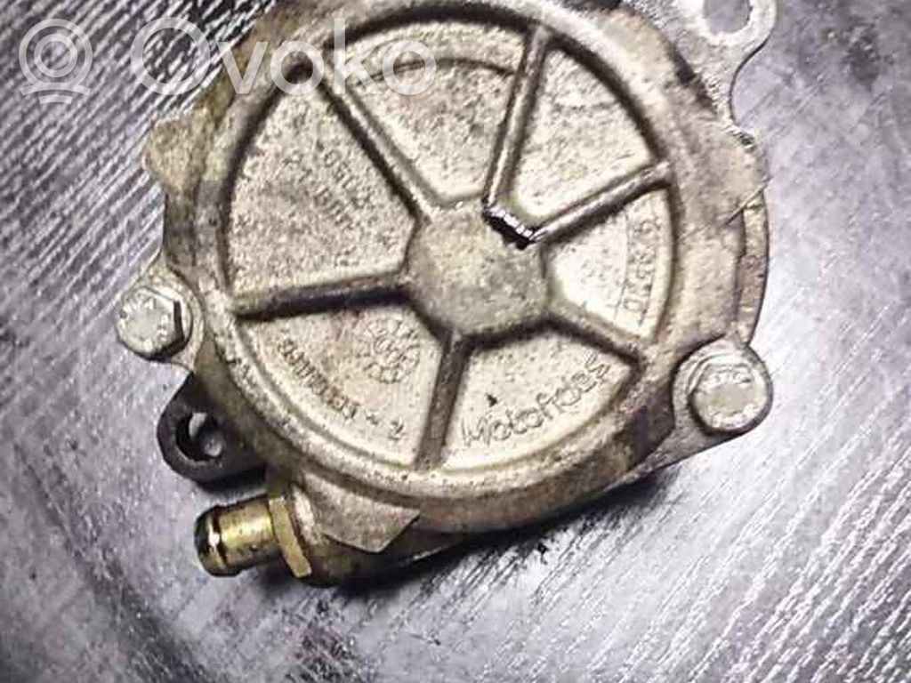 Vacuum pump   96110886