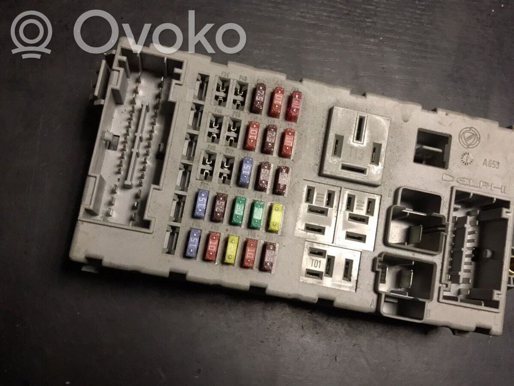Fiat Punto (188) Sulakemoduuli 