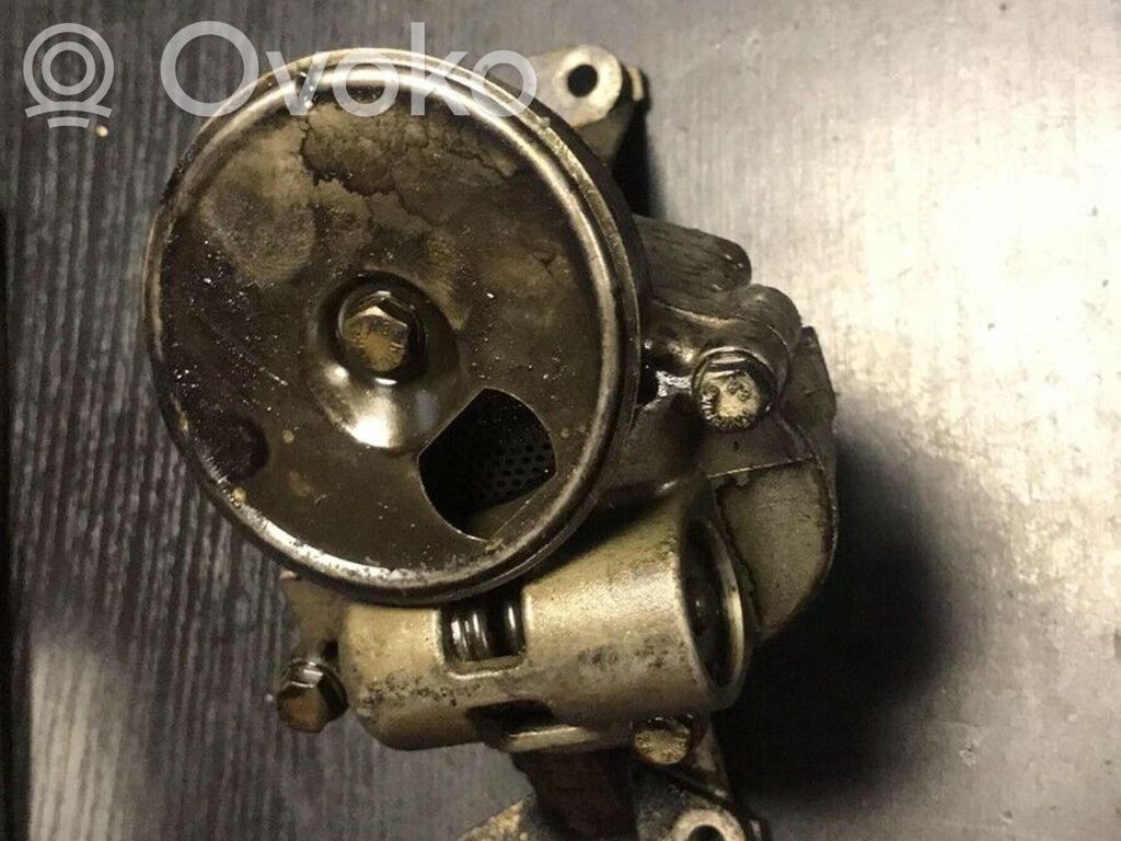 BMW 5 E34 Oil pump 