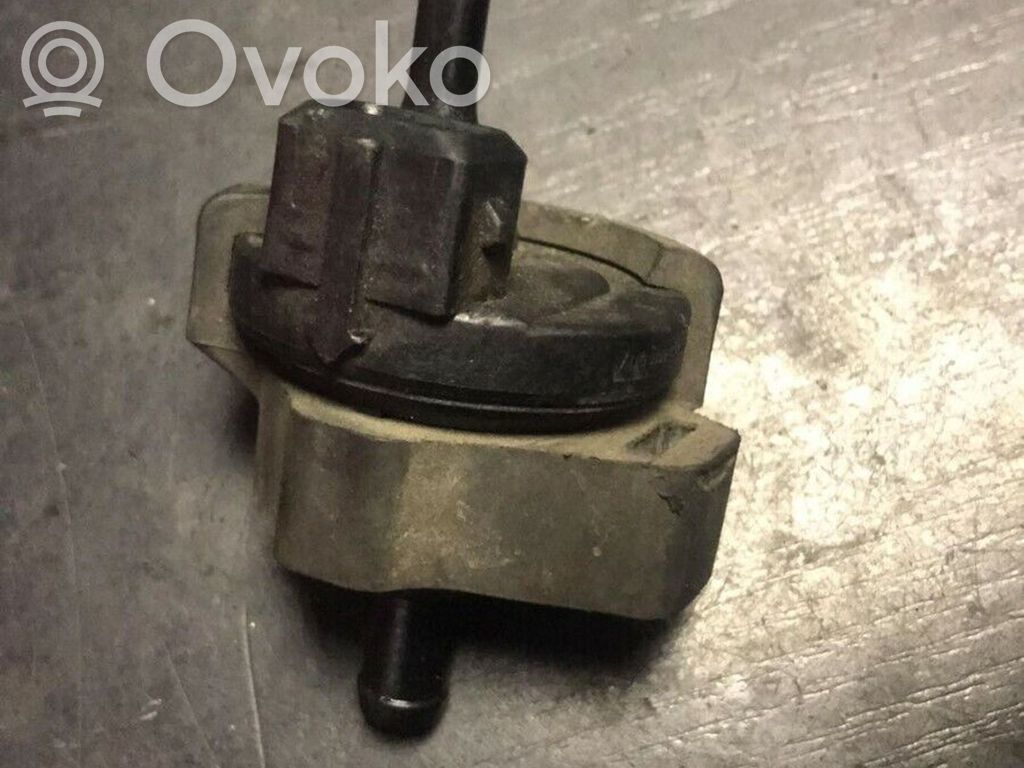 BMW 3 E36 Polttoainesäiliön venttiili 