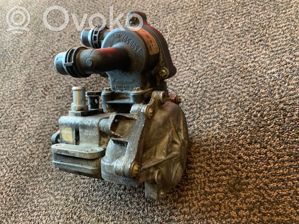 BMW 3 E46 Power steering pump 