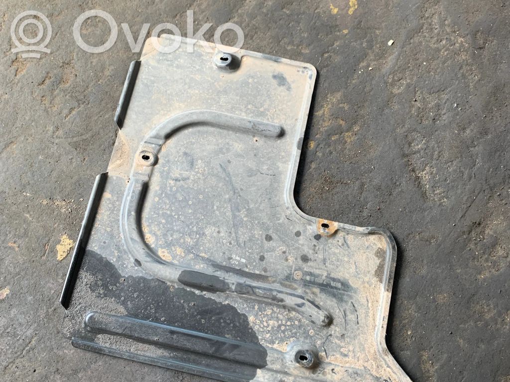 BMW 7 E65 E66 Alustan takasuoja välipohja 