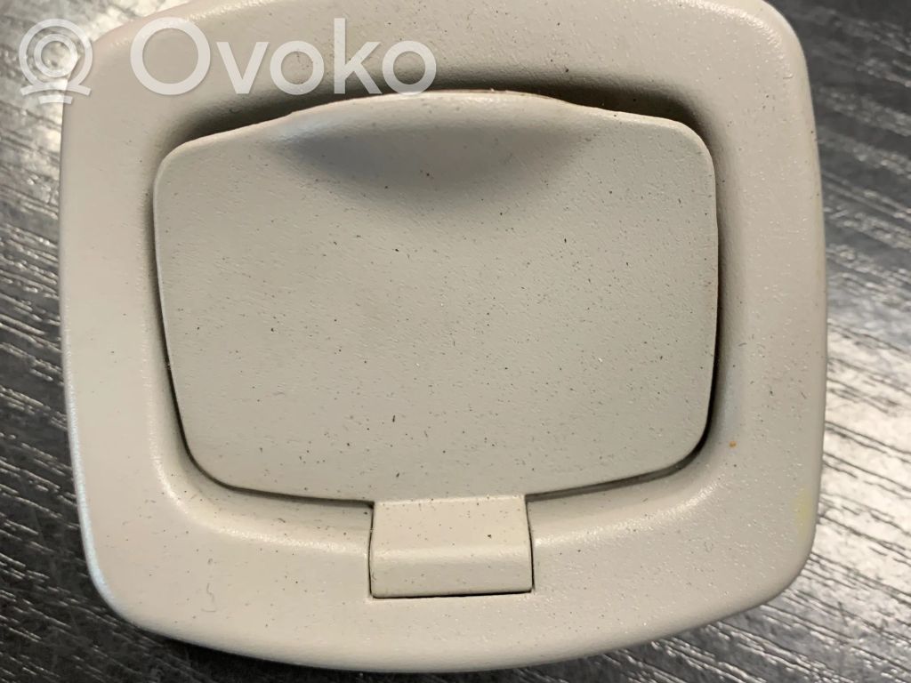 BMW 3 E90 E91 Tinklo tvirtinimo laikiklis (lubose) 