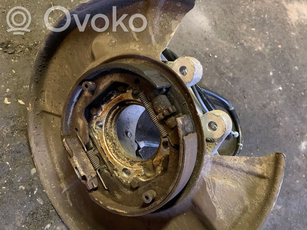BMW 5 E60 E61 Aizmugurē riteņa rumbas vārpstas šarnīrs (stupica, capfa) 