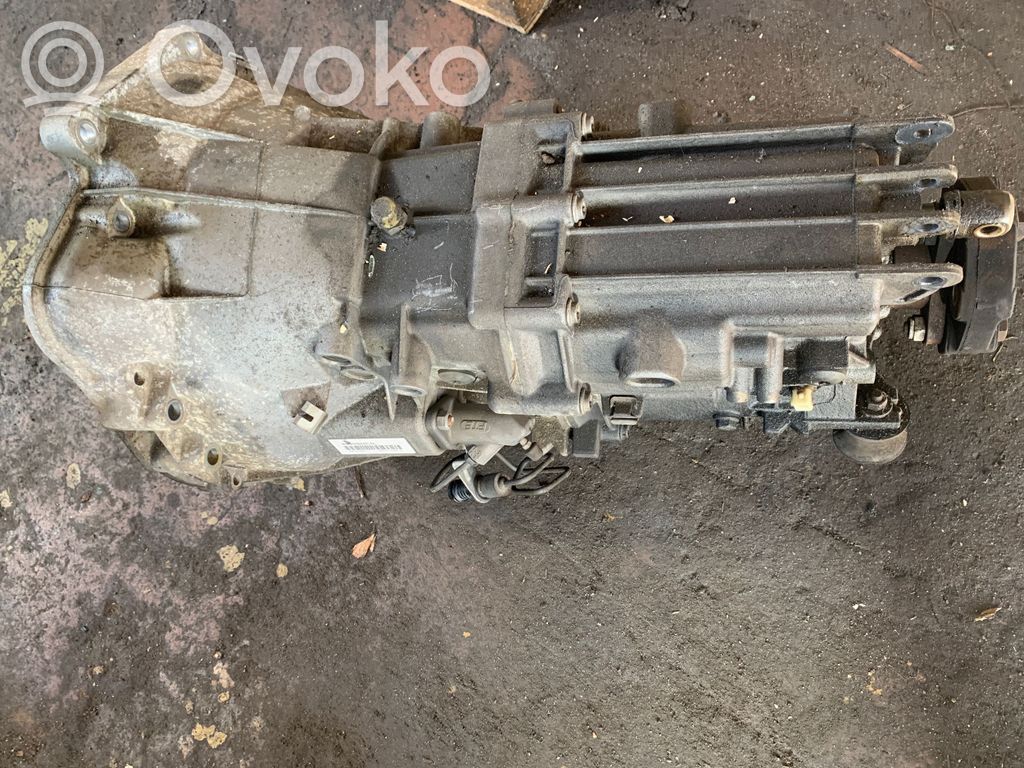 BMW 1 E81 E87 Mechaninė 6 pavarų dėžė 