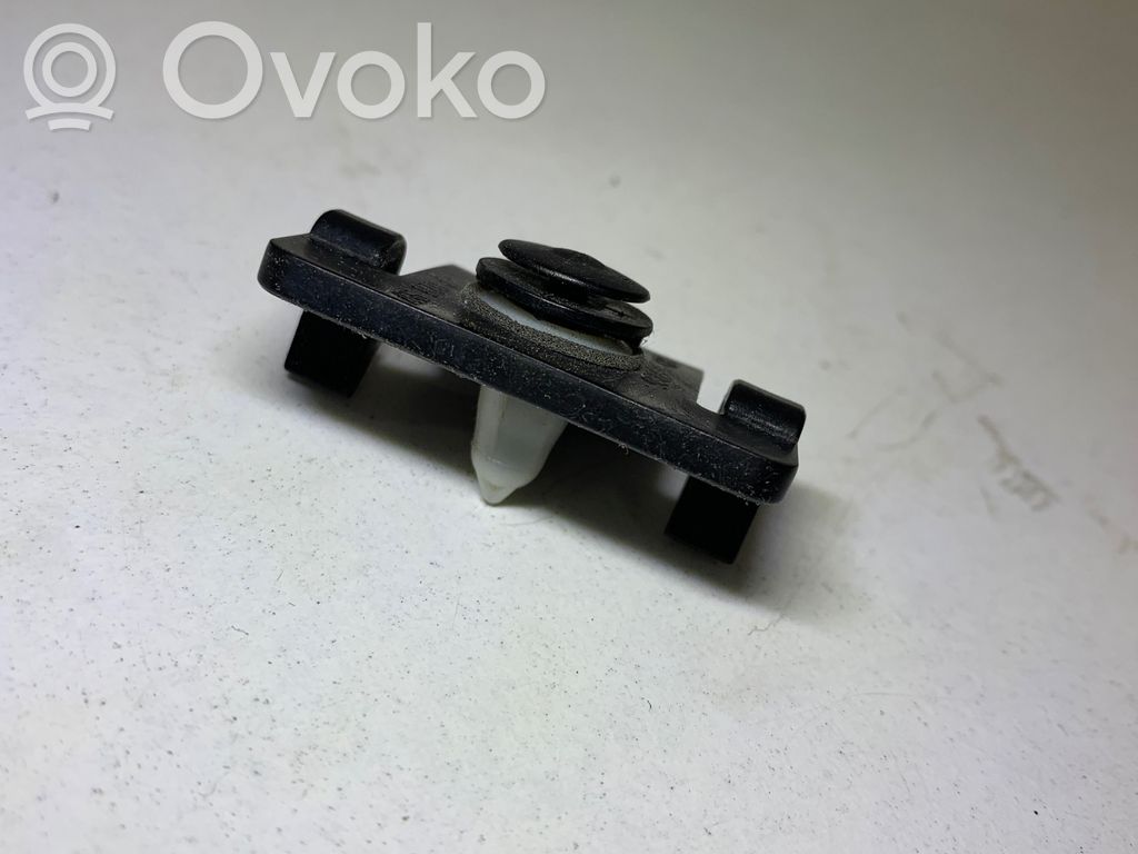 BMW 7 E65 E66 Muu ulkopuolen osa 