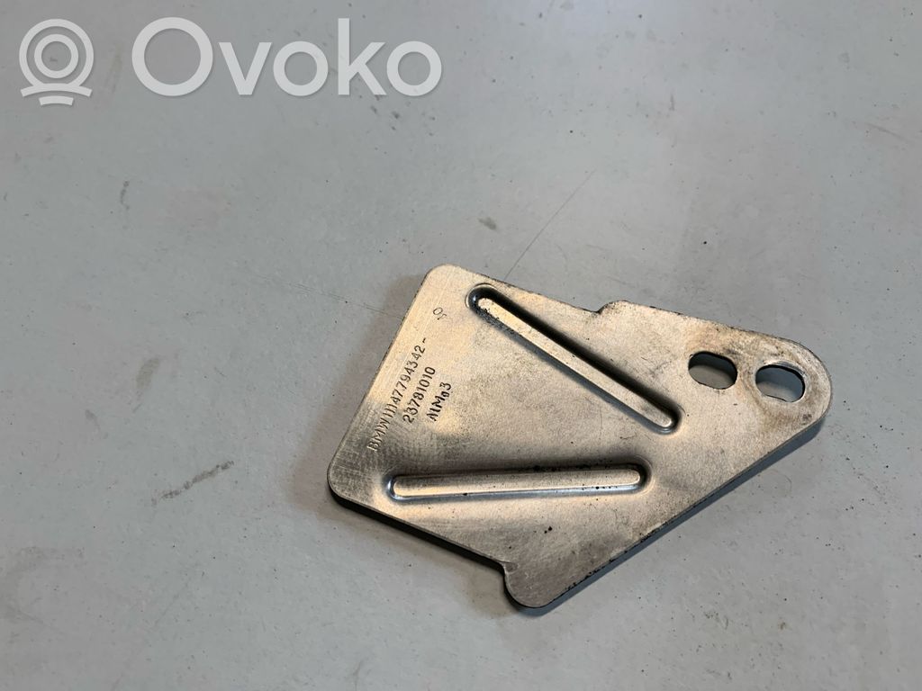 BMW 3 E90 E91 Radiator mount bracket 