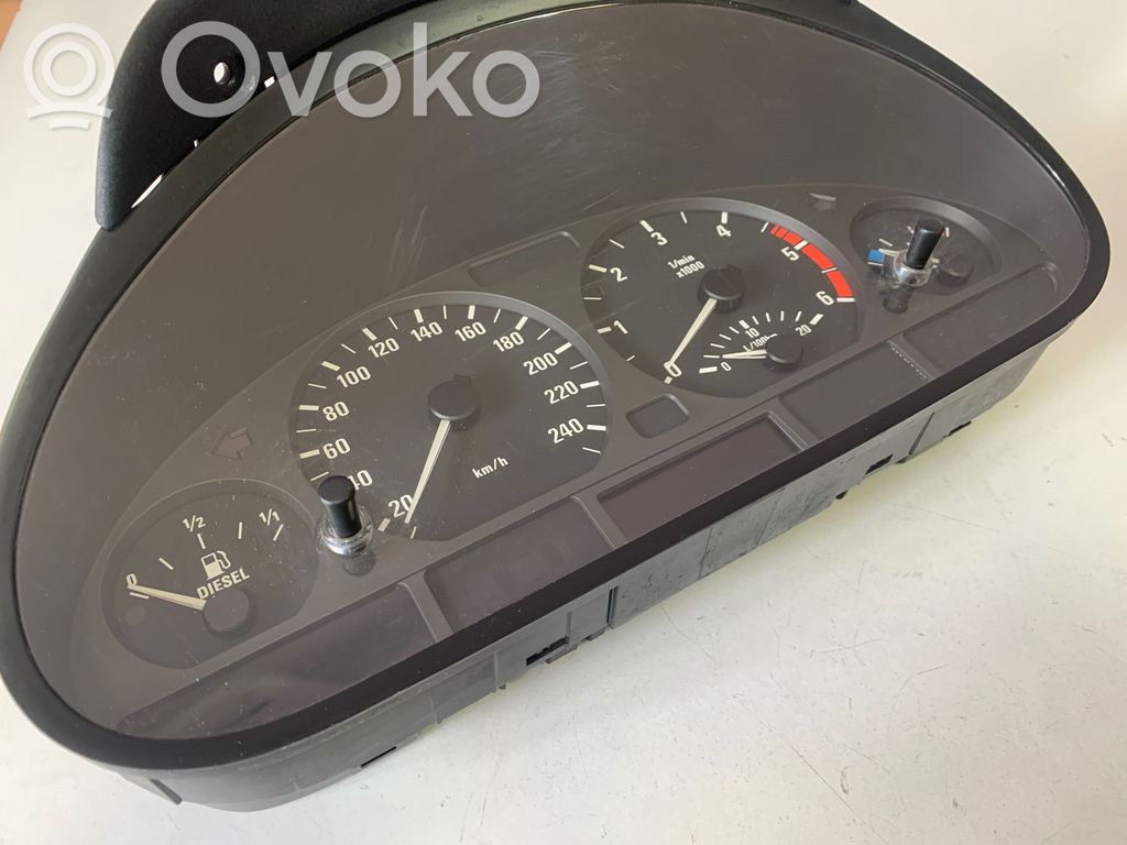 BMW 3 E46 Geschwindigkeitsmesser Cockpit 