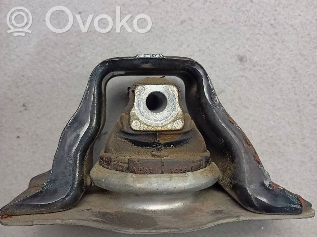 Engine mount bracket   8200690091,8200592642