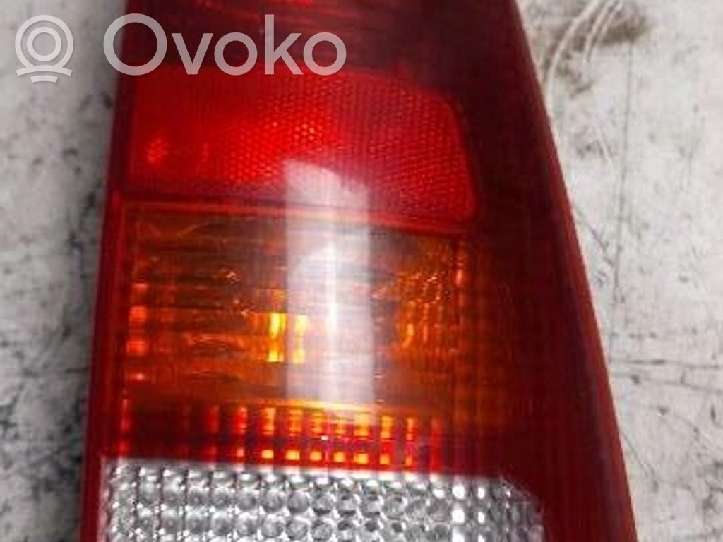 Ford Focus Aizmugurējais lukturis virsbūvē 