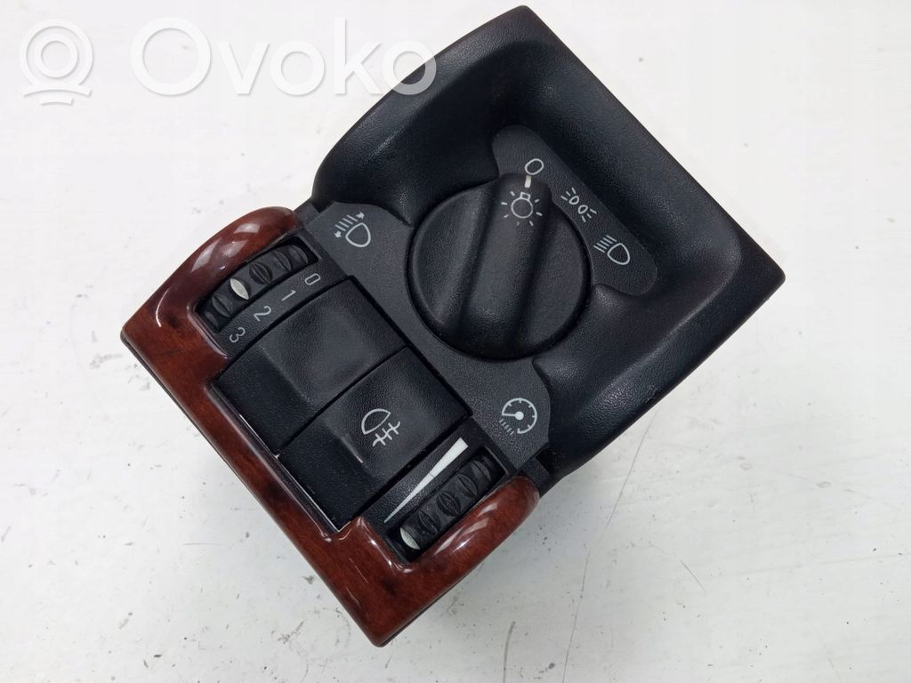 Light switch   90504970