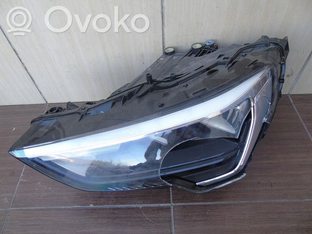 Audi Q3 F3 Scheinwerfer 