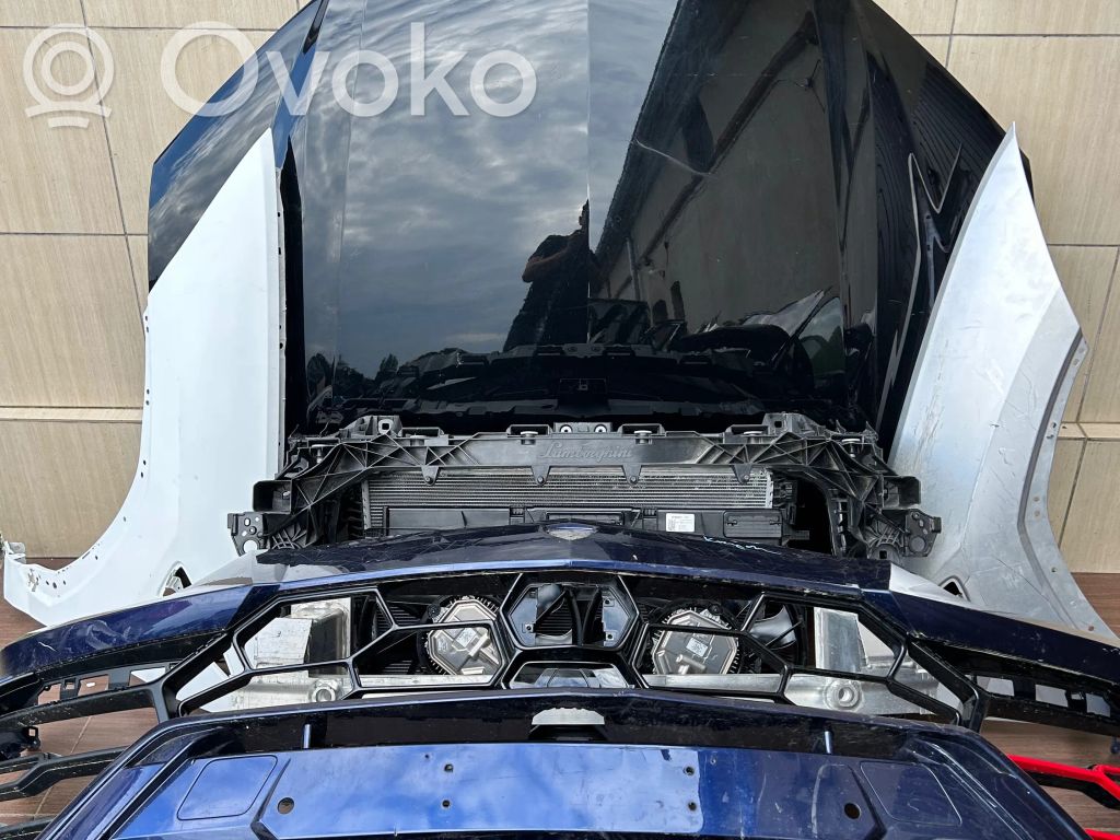 Lamborghini Urus Front bumper 
