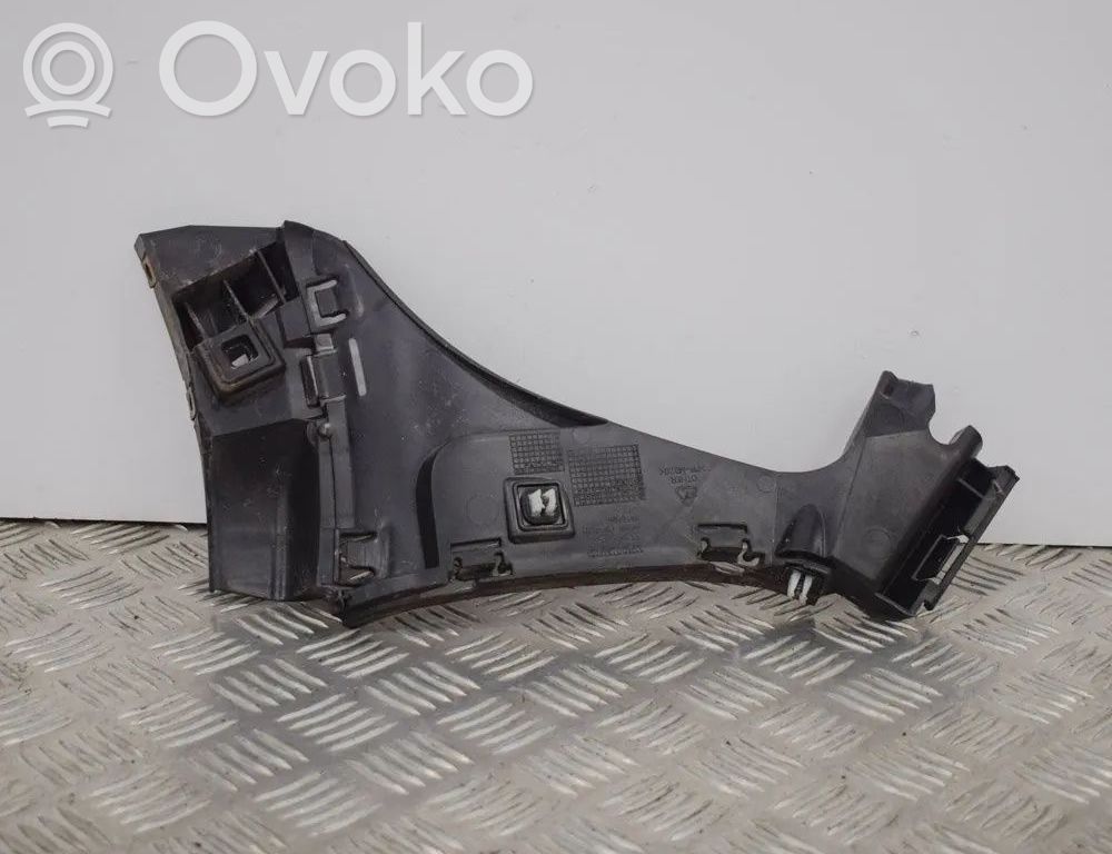 Volvo C30 Soporte de montaje del parachoques trasero 