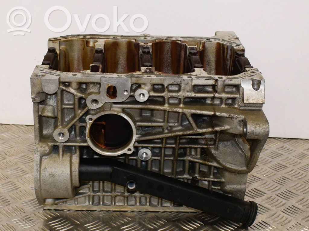 Volkswagen Golf VII Engine block 