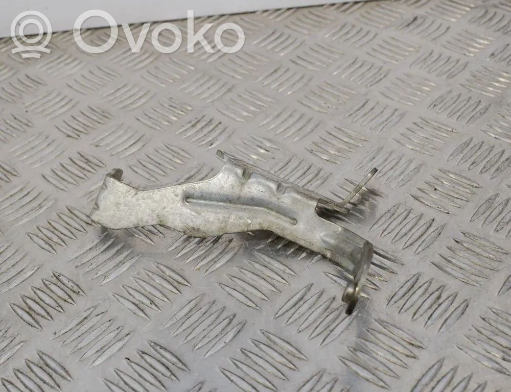 Ford Focus Inne części komory silnika 