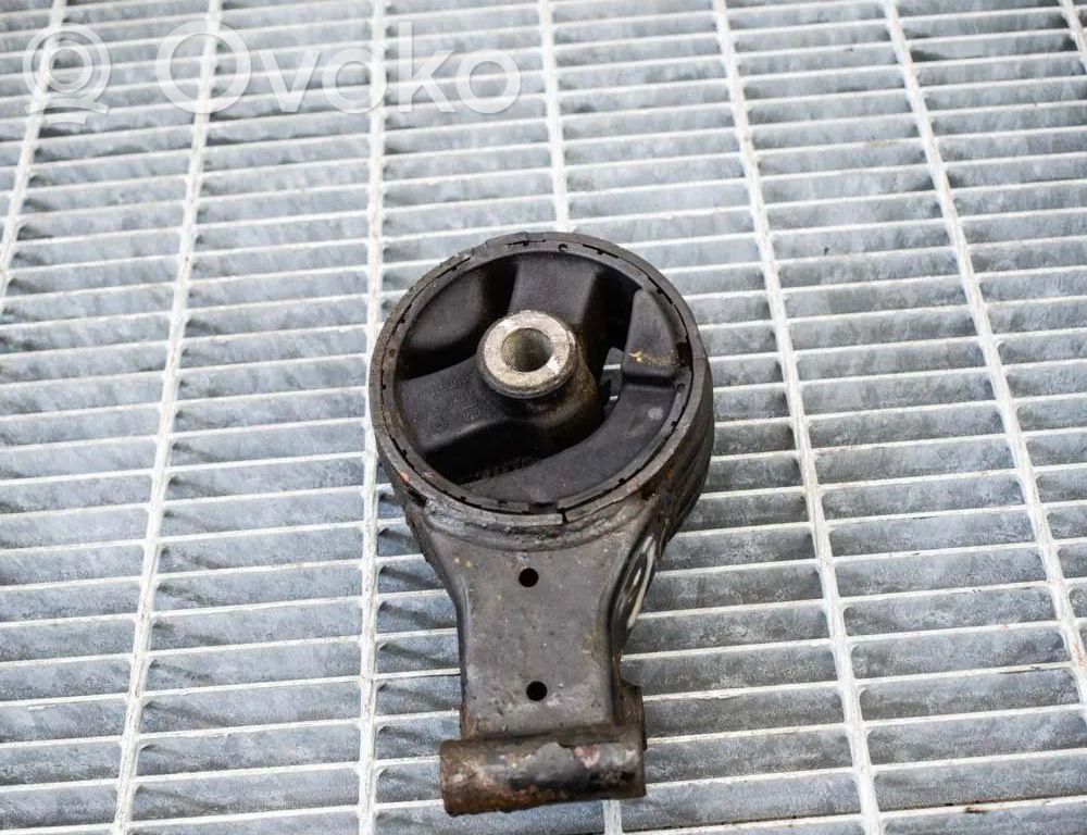 Engine mount bracket   9156932