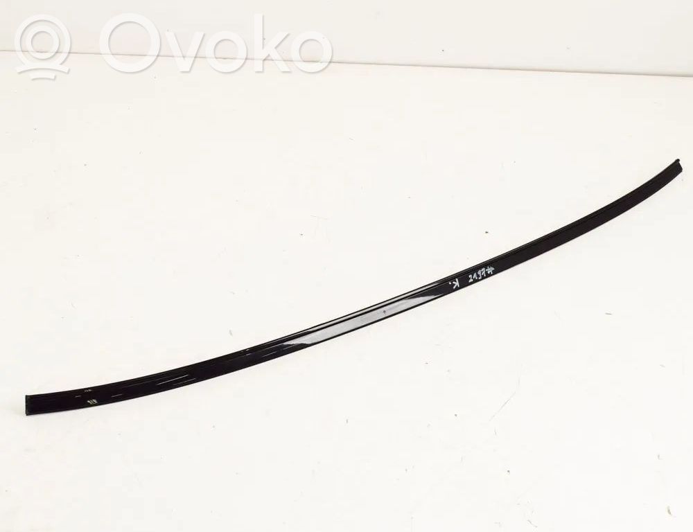 BMW 5 E60 E61 Katon muotolistan suoja 