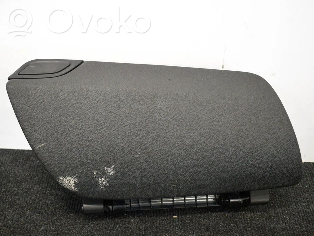 Opel Mokka Daiktadėžė 