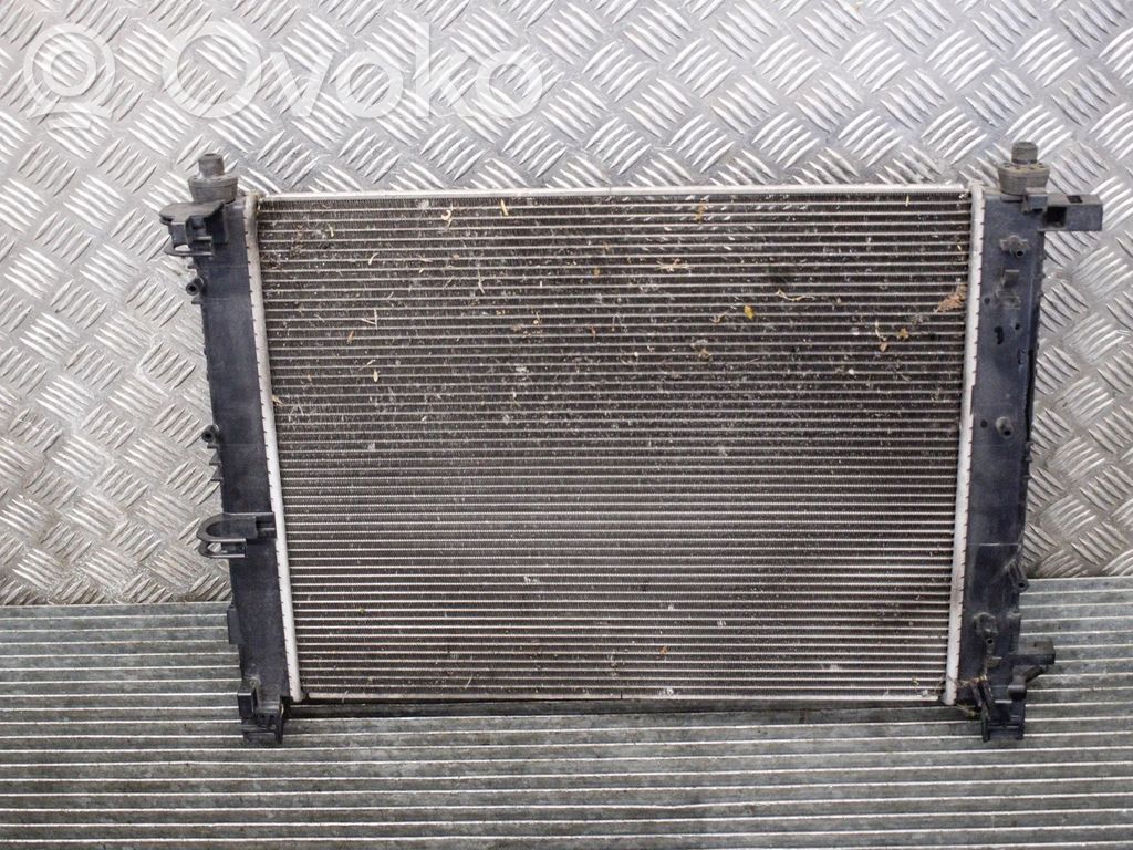 Dacia Sandero Coolant radiator 
