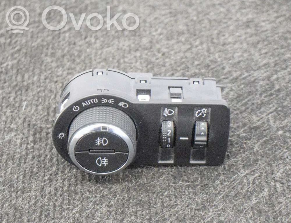Light switch   95297422,10026915