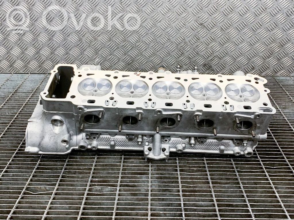 BMW 5 E60 E61 Engine head 
