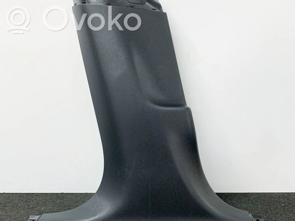 Osłona dolna słupka / B   108629690H,113564000A