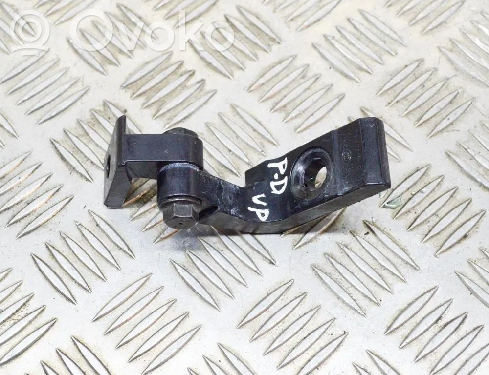 BMW i3 Front door upper hinge 