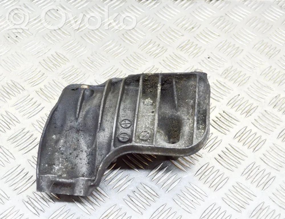 BMW 5 E60 E61 Halterung Klimakompressor 